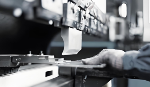 <b>以匠人之心，铸国之重器：秀美致敬伟大征程</b>