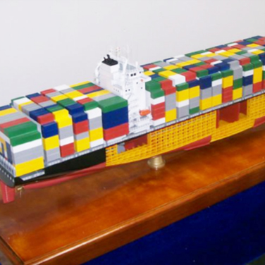 青岛海运职业学校4250集装箱船纵剖模型