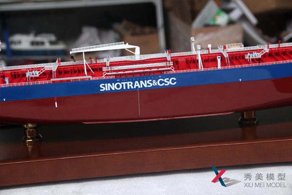 成品油船模型 11万吨的油船