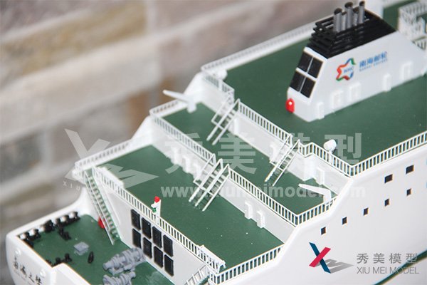 南海邮轮“南海之梦”模型